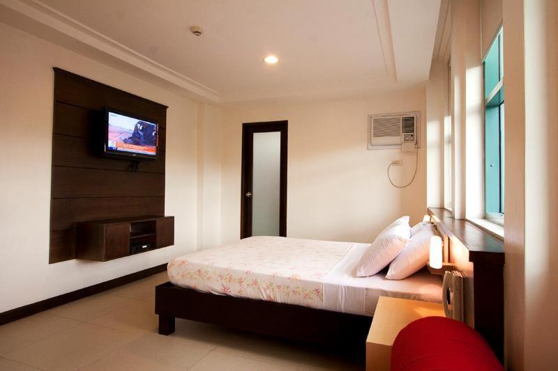 Olongapo Travel Lodge Esterno foto